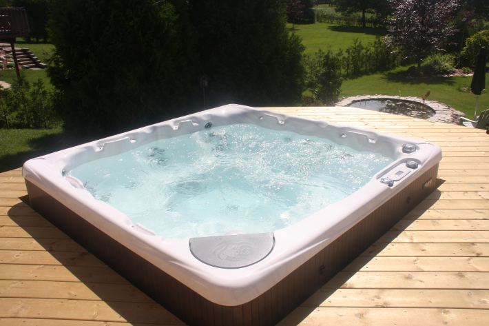 hot tub
